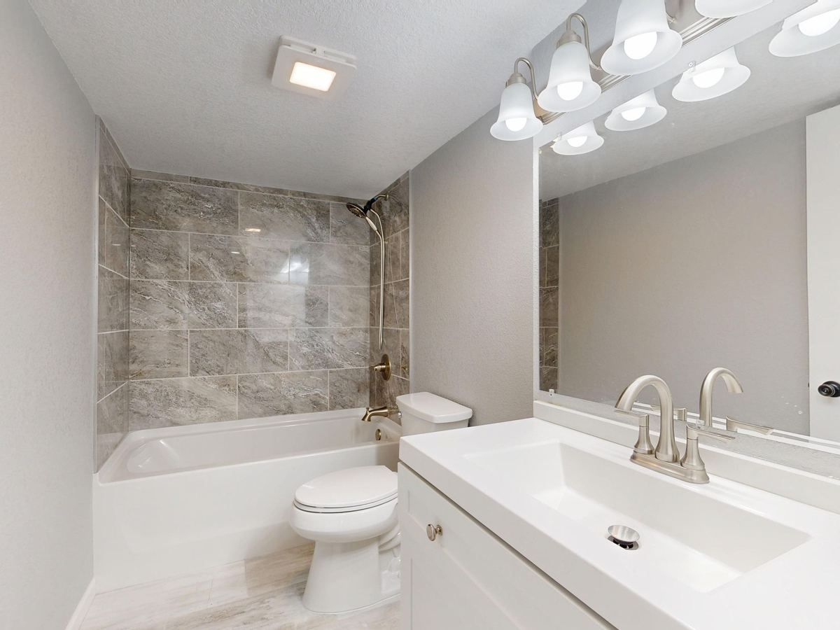 Guest bath faucet & toilet in Tempe