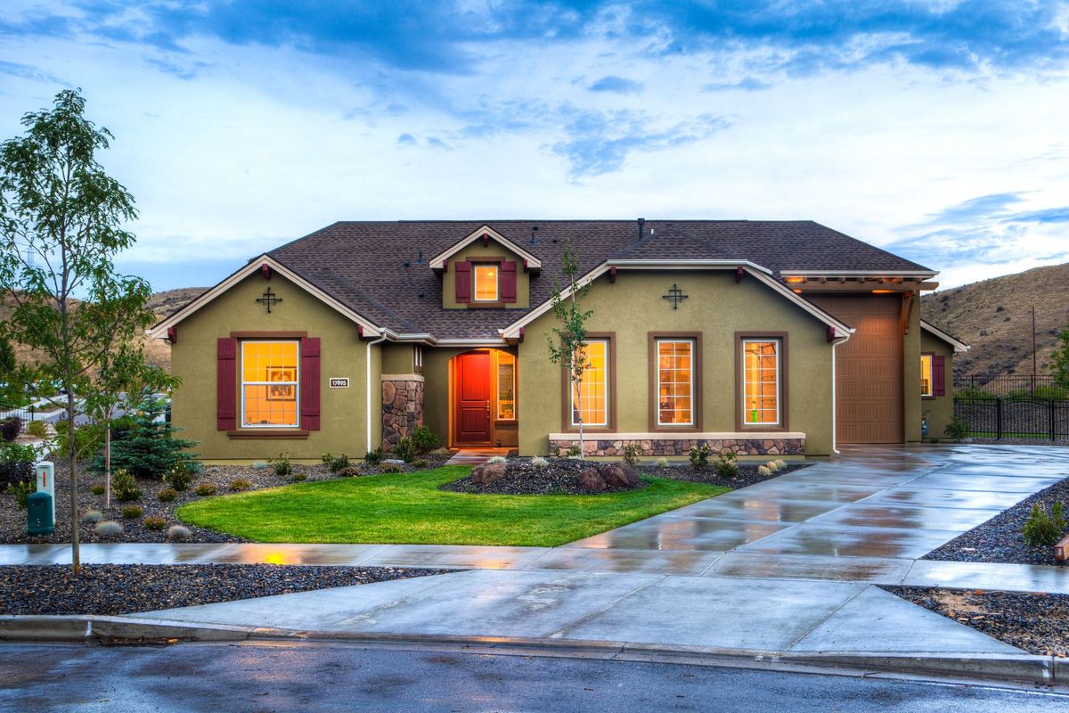 House & driveway wash in Alpharetta